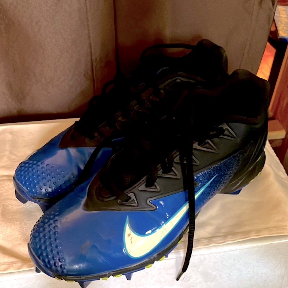 Men’s Nike Fastflex Baseball cleats size 9.5